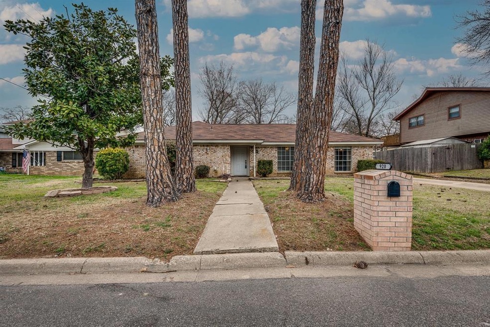 920 Wade Dr, Bedford, TX 76022 - photo 1