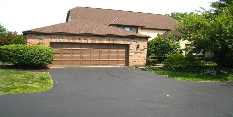 5811 Bastille Place unit 65, Columbus, OH 43213 - photo 1