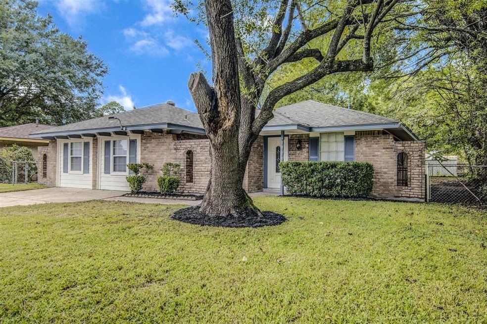 4007 Hartwick Rd, Houston, TX 77093 - photo 1