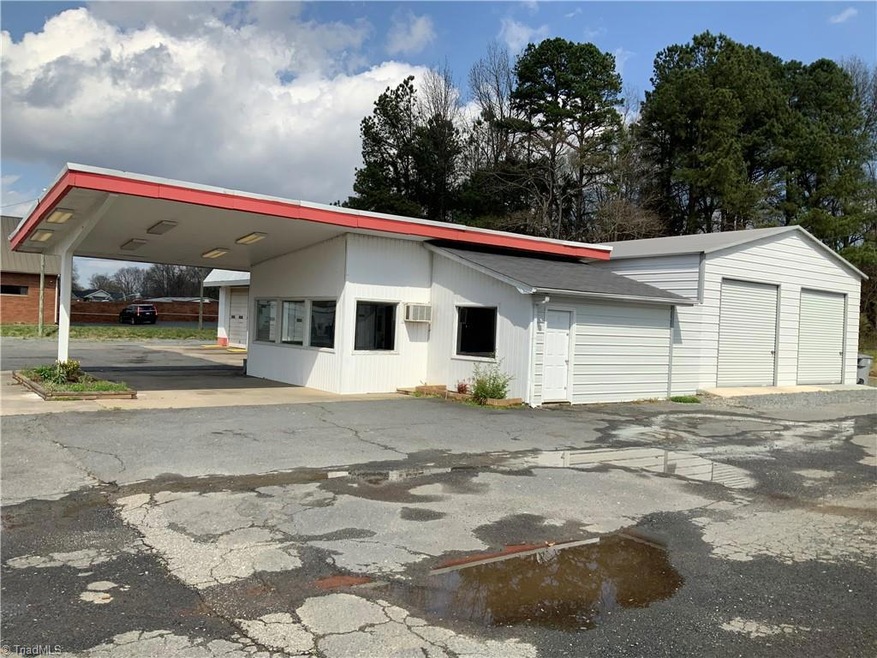 959 S Fayetteville St, Asheboro, NC 27203 - photo 1