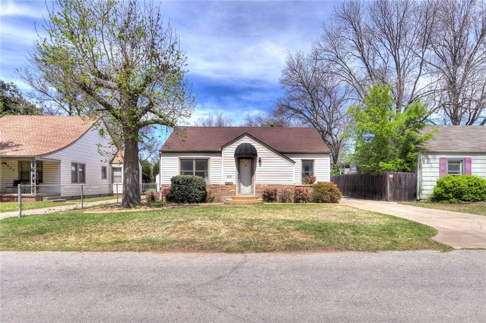 813 W Comanche, Norman   Front View