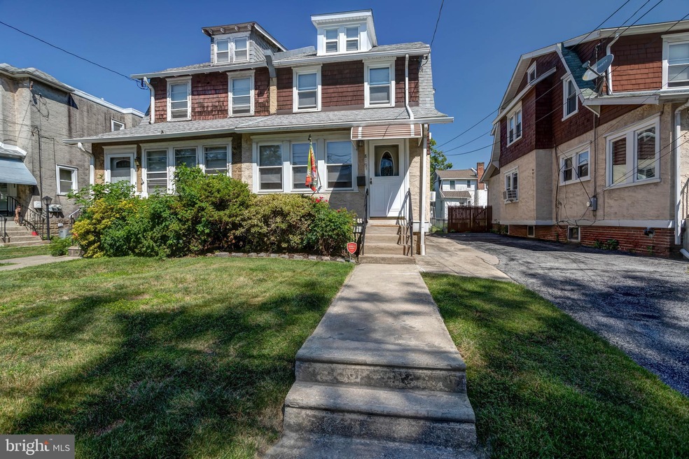 819 Broad St, Darby, PA 19023 - photo 1