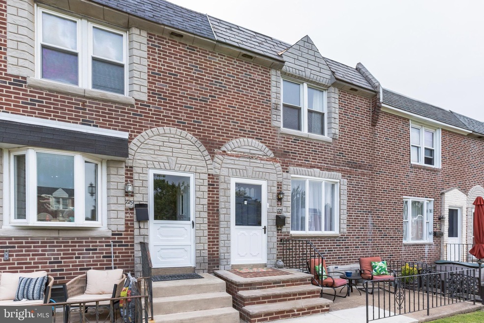 727 Surrey Ln, Glenolden, PA 19036 - photo 1