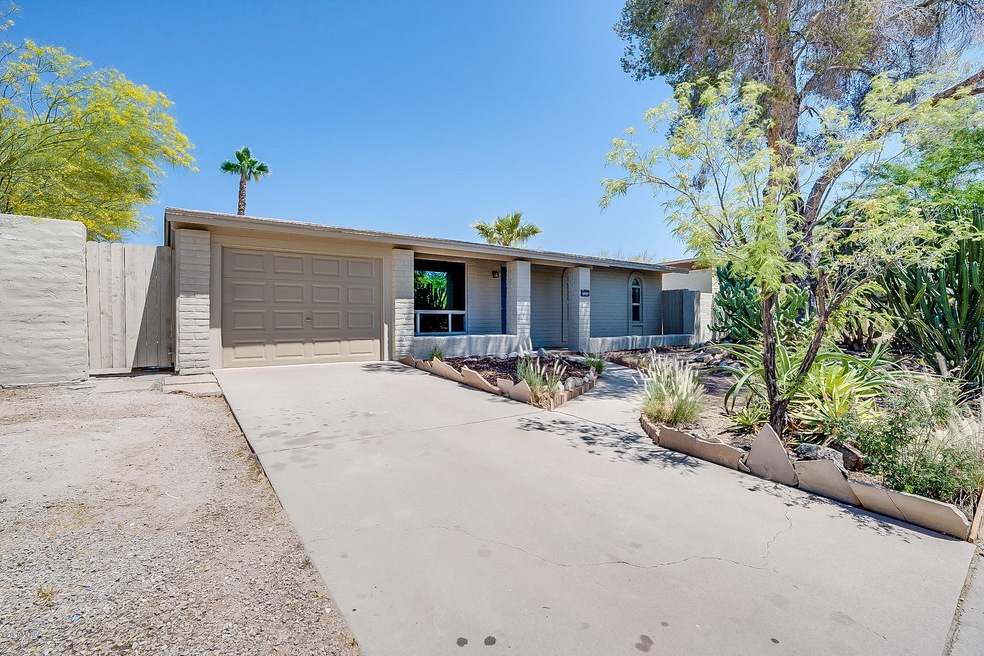 6048 N Oracle Jaynes Station Rd, Tucson, AZ 85741 - photo 1