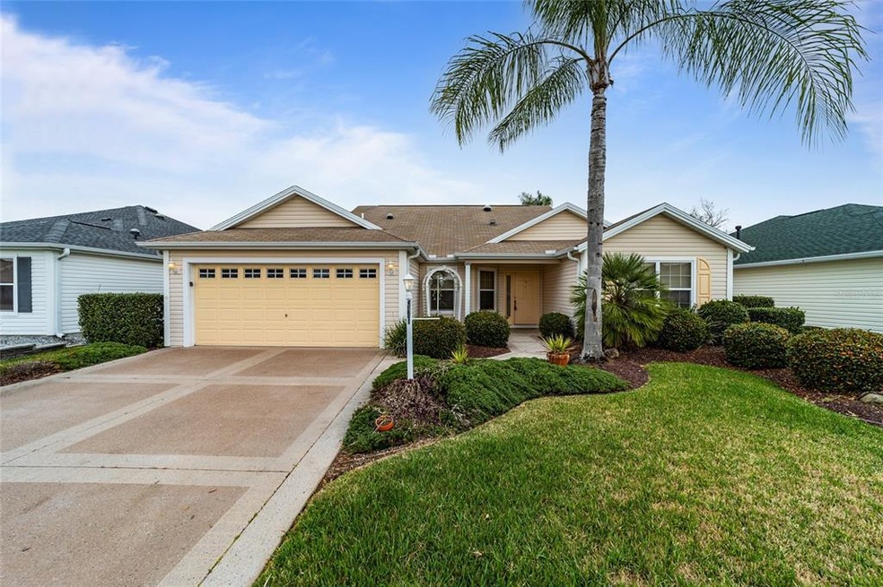 3441 Dixon Ln, The Villages, FL 32162 - photo 1