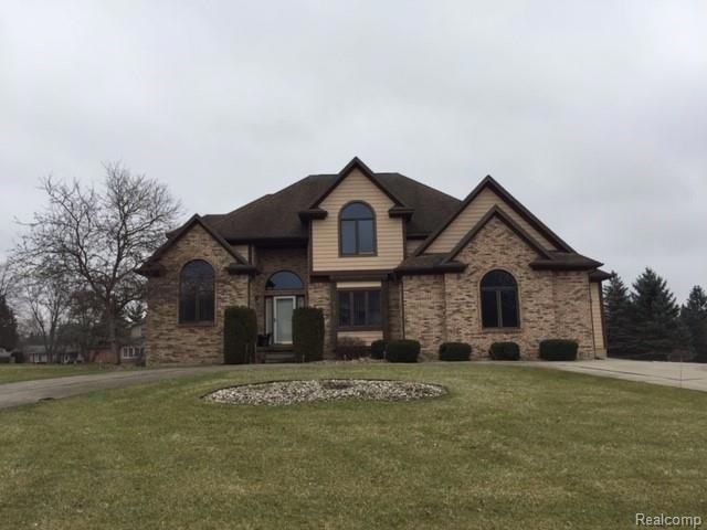 6357 Woodmere Ct, Flint, MI 48532 - photo 1