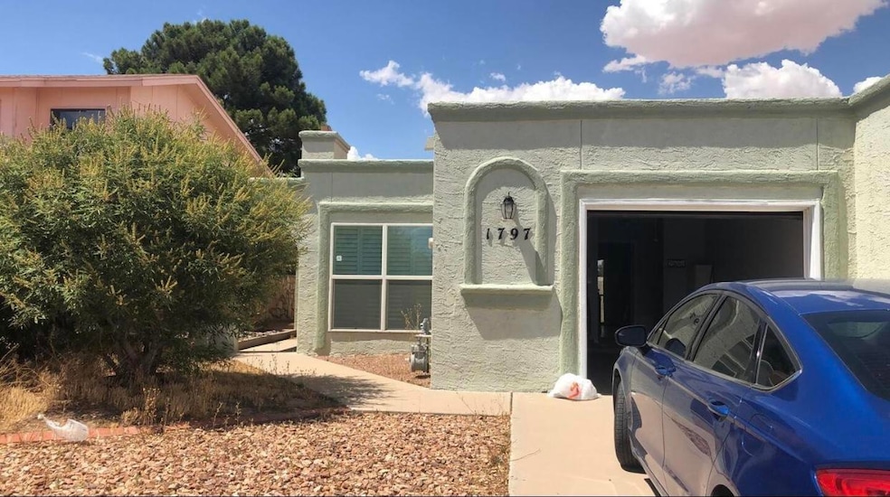 1797 Villa Santos Cir, El Paso, TX 79935 - photo 1