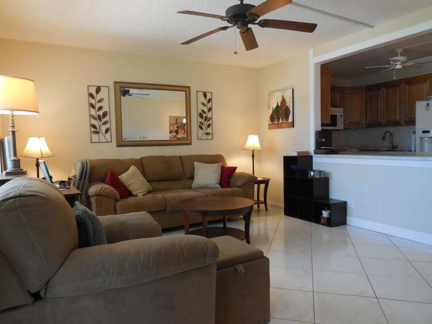 75 Windsor D unit 75, West Palm Beach, FL 33417 - photo 1