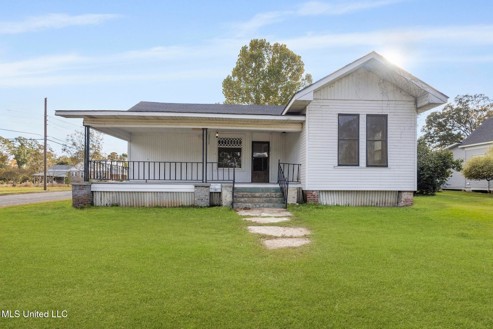 264 Berry St, Gloster, MS 39638 - photo 1
