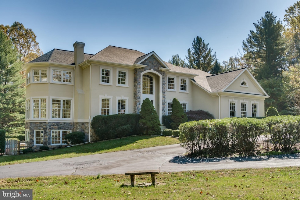 12211 Seven Hills Ln, Clifton, VA 20124 - photo 1