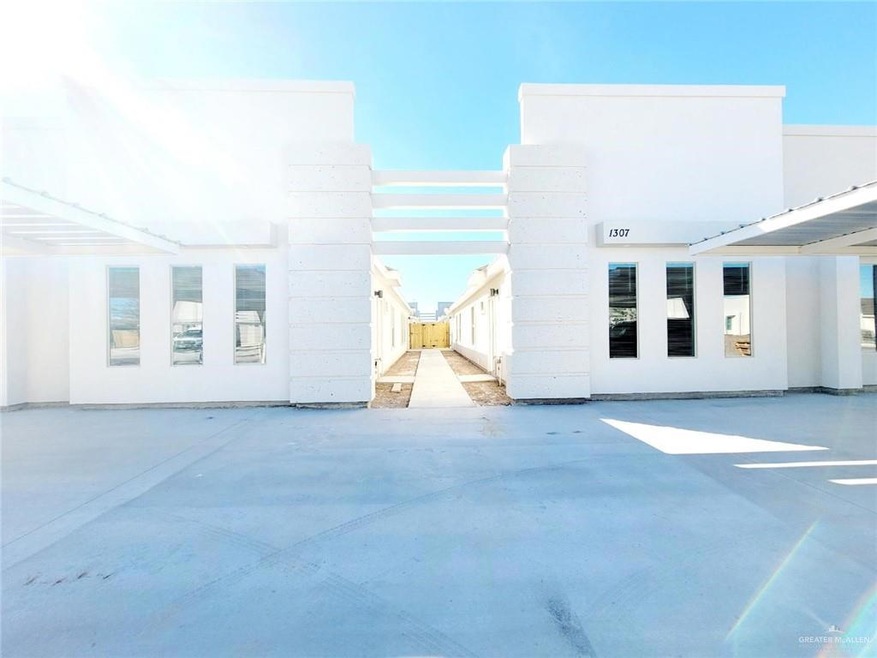 1307 Petri Dr unit 3, Weslaco, TX 78599 - photo 1