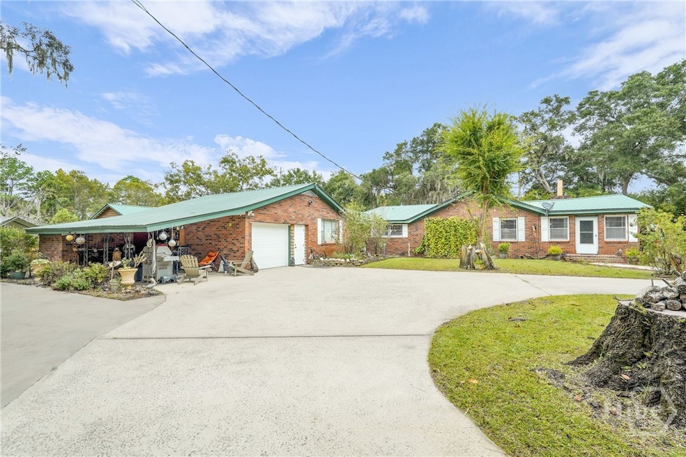 15914 Hwy 99, Darien, GA 31305 - photo 1