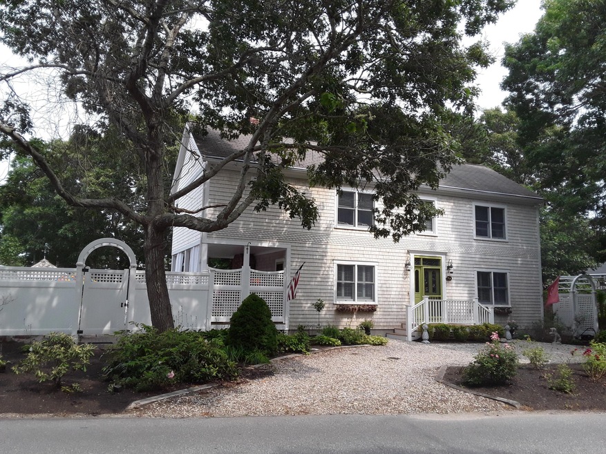 302 Monomoscoy Rd, Mashpee, MA 02649 - photo 1