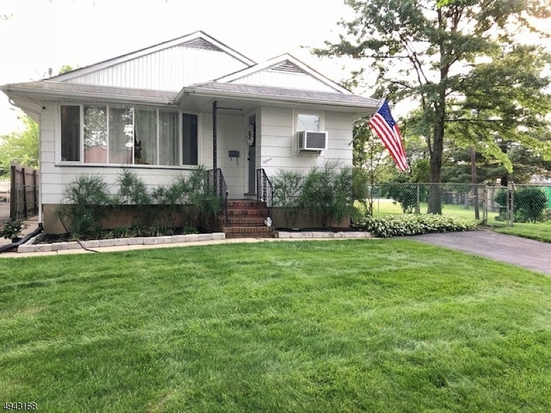 15 Berlant Ave, Linden, NJ 07036 - photo 1