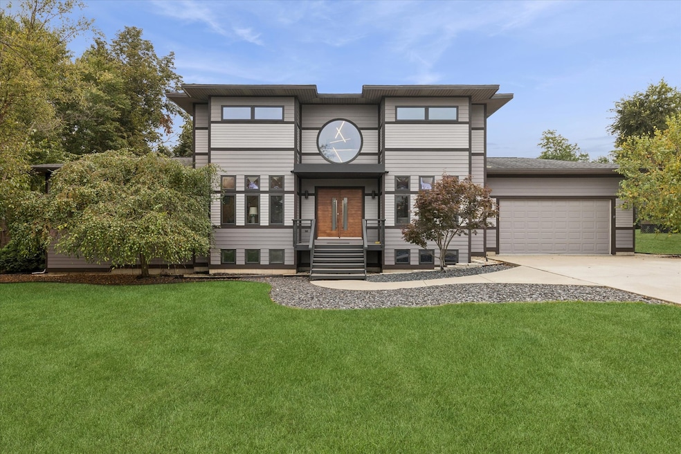 Sold $990,000 • Co-Listing Agent