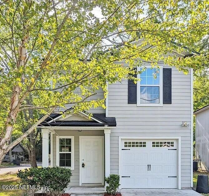 Front of similar house