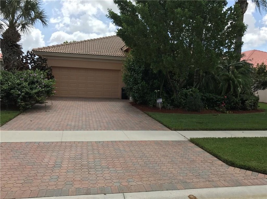 OVERSIZED BRICK PAVER DRIVEWAY