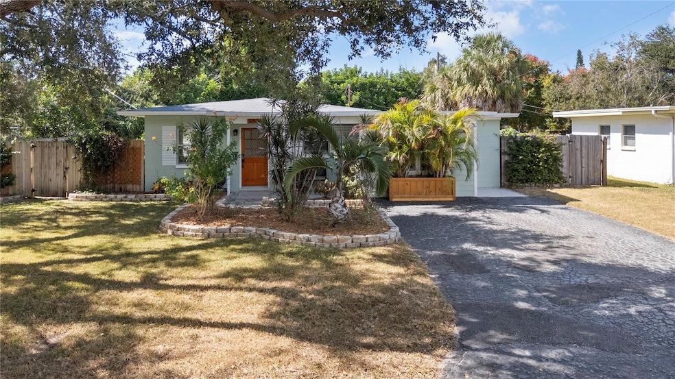 3598 63rd St N, Saint Petersburg, FL 33710 - photo 1