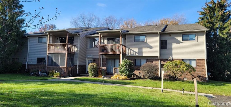 Welcome to 10228 Nancys Blvd, Apt 34, Grosse Ile
