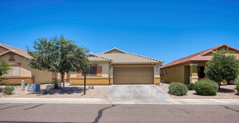 10332 W Hilton, Tolleson, AZ 85353 - photo 1