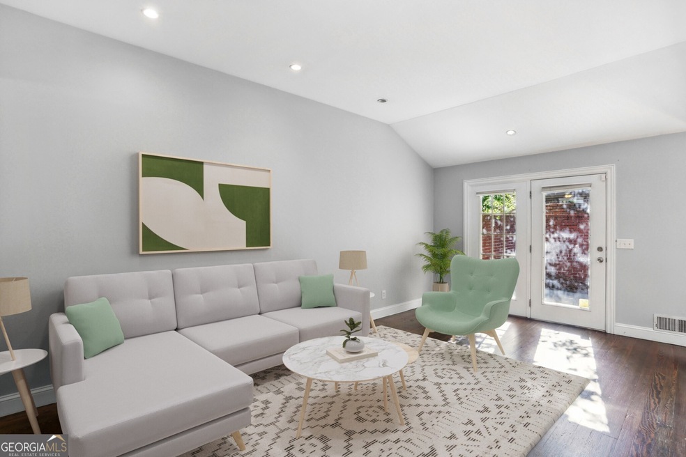 Light-Filled Condo!