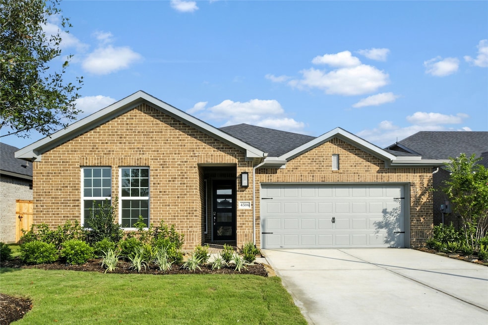 Pending $399,000 • Co-Listing Agent