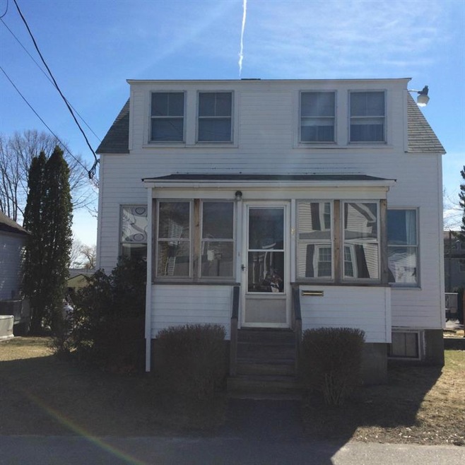 81 Seaview Ave, Old Orchard Beach, ME 04064 - photo 1
