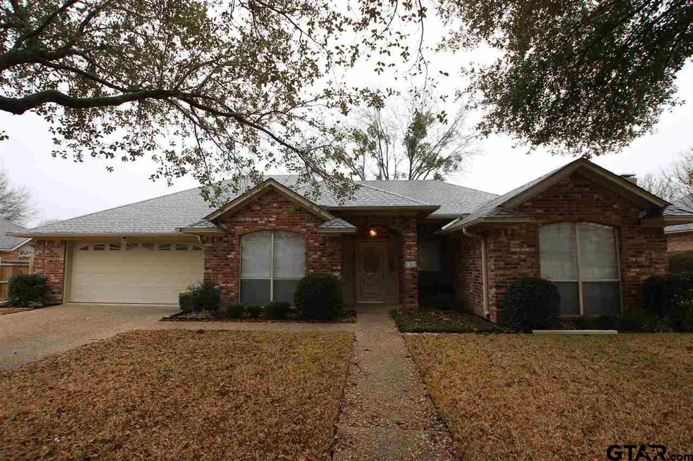 1302 Spring Branch Dr, Tyler, TX 75703 - photo 1