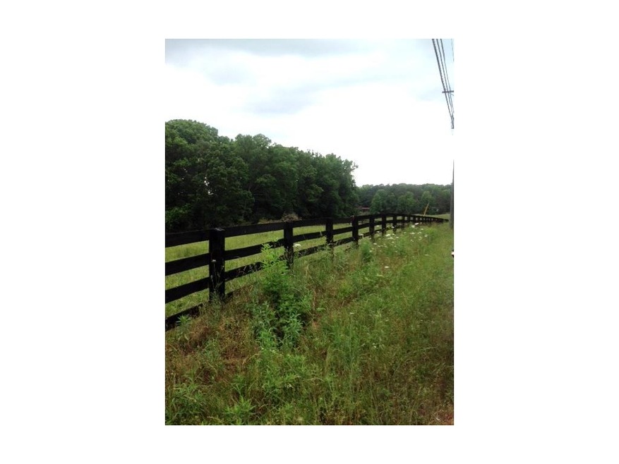 It's horse country and estate home sites throughou