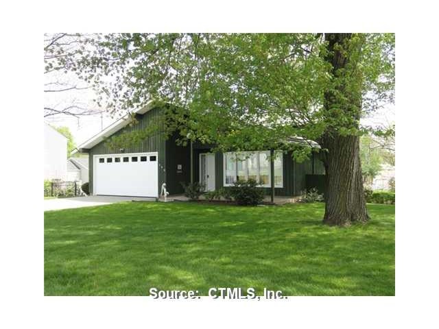 596 S Main St, West Hartford, CT 06110 - photo 1