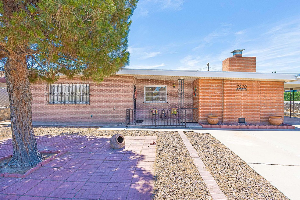7670 Franklin Dr, El Paso, TX 79915 - photo 1