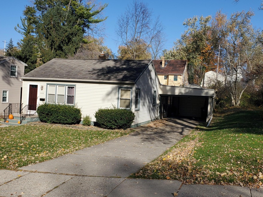 623 Hamilton Ave, Lansing, MI 48910 - photo 1
