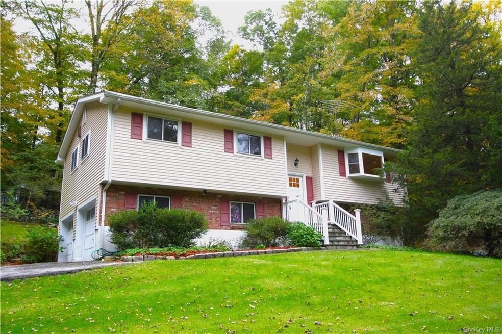 509 Furnace Dock Rd, Cortlandt Manor, NY 10567 - photo 1