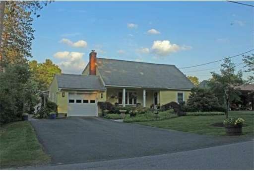 8 Stone Ridge Ln, Greenfield, MA 01301 - photo 1