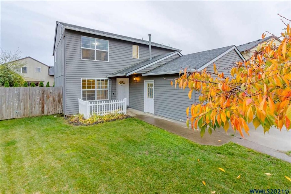 928 Sagrada Loop N, Keizer, OR 97303 - photo 1