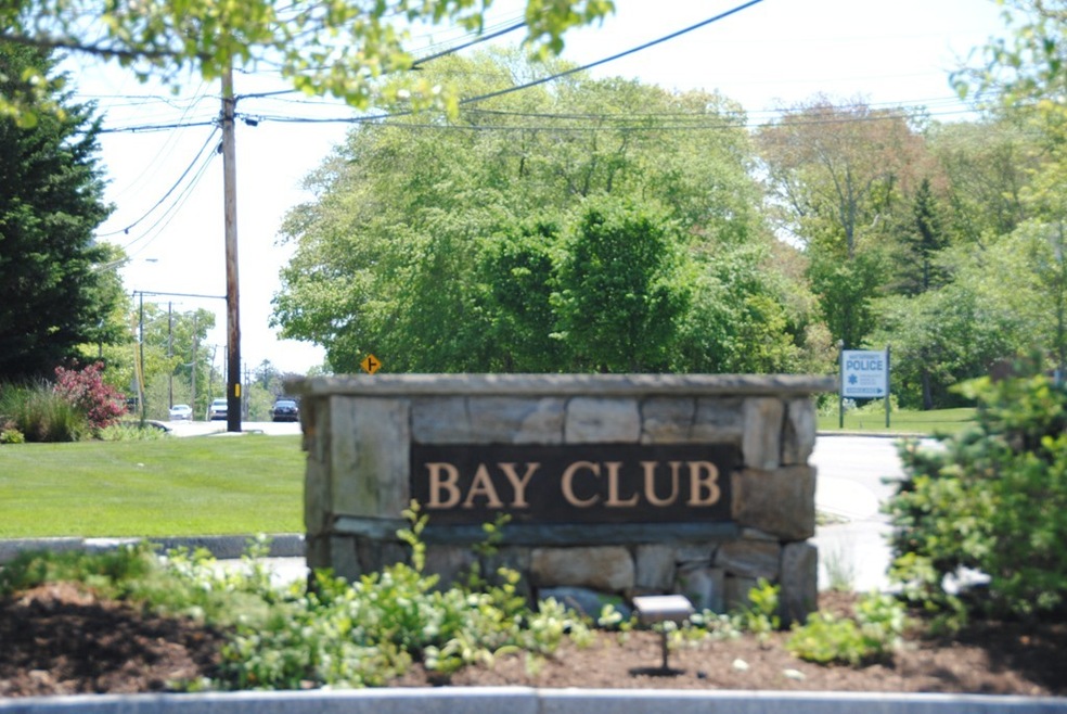 14 Prince Snow Cir, Mattapoisett, MA 02739 - photo 1