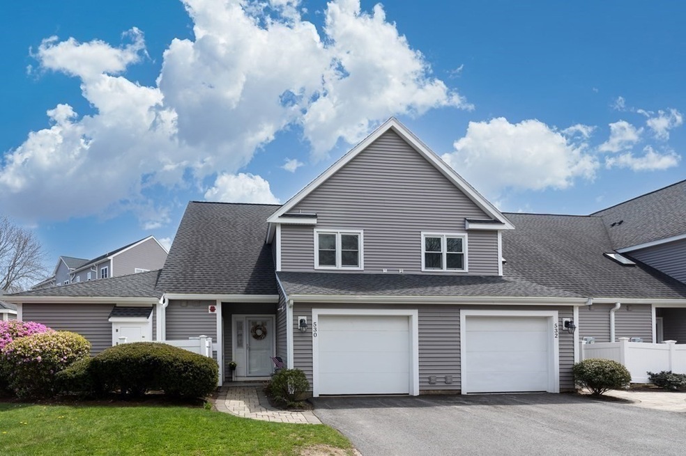 530 White Cliff Dr, Plymouth, MA 02360 - photo 1