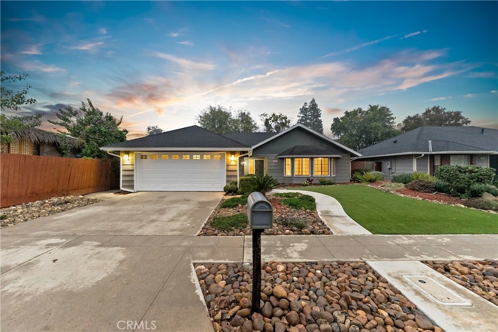 304 E Omaha Ave, Fresno, CA 93720 - photo 1