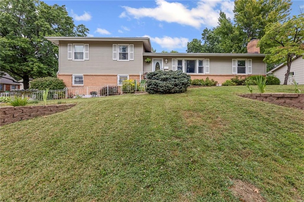Pending $280,000 • Co-Listing Agent