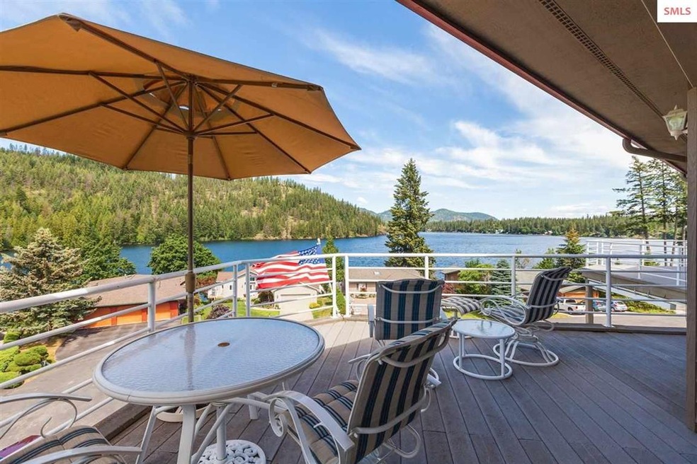 Enjoy the lake from the comforts of your top floor