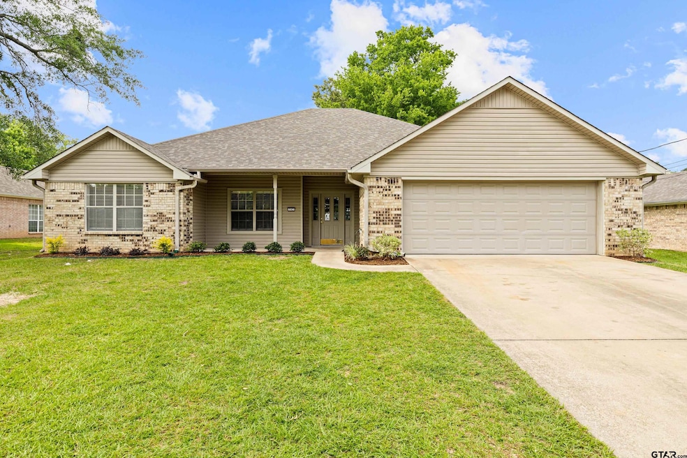 For Sale $289,900