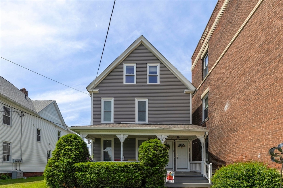 Sold $350,000 • Co-Listing Agent