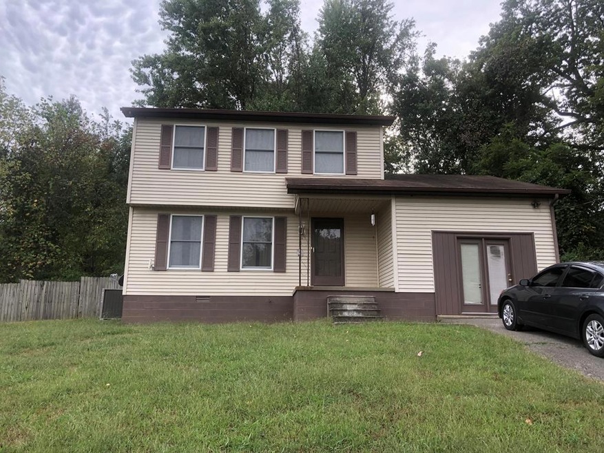 111 N Edgewood Dr, Hopkinsville, KY 42240 - photo 1