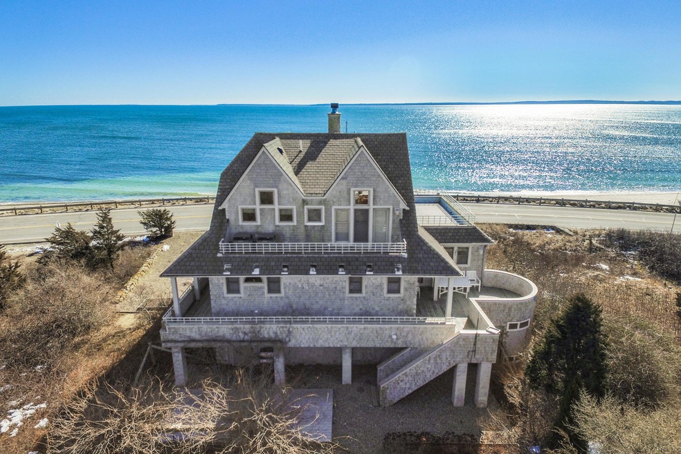 617 Surf Dr, Falmouth, MA 02540 - photo 1