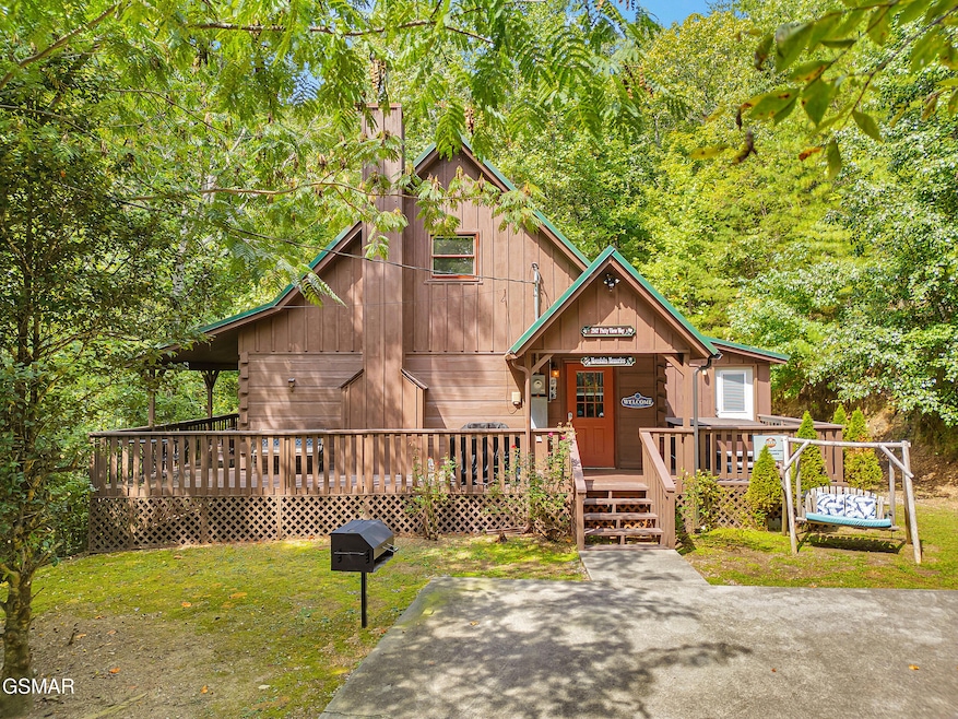 2947 Patty View Way, Sevierville, TN 37862 - photo 1