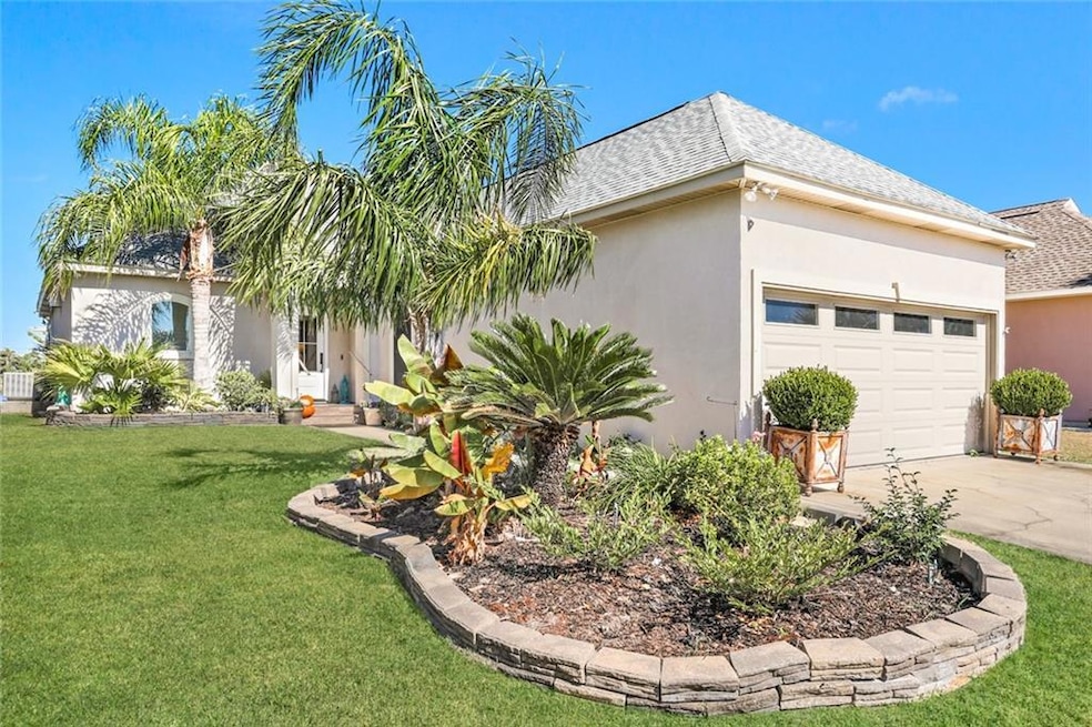 1457 Royal Palm Dr, Slidell, LA 70458 - photo 1