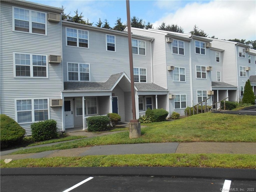 89 Coleman St unit 221, West Haven, CT 06516 - photo 1