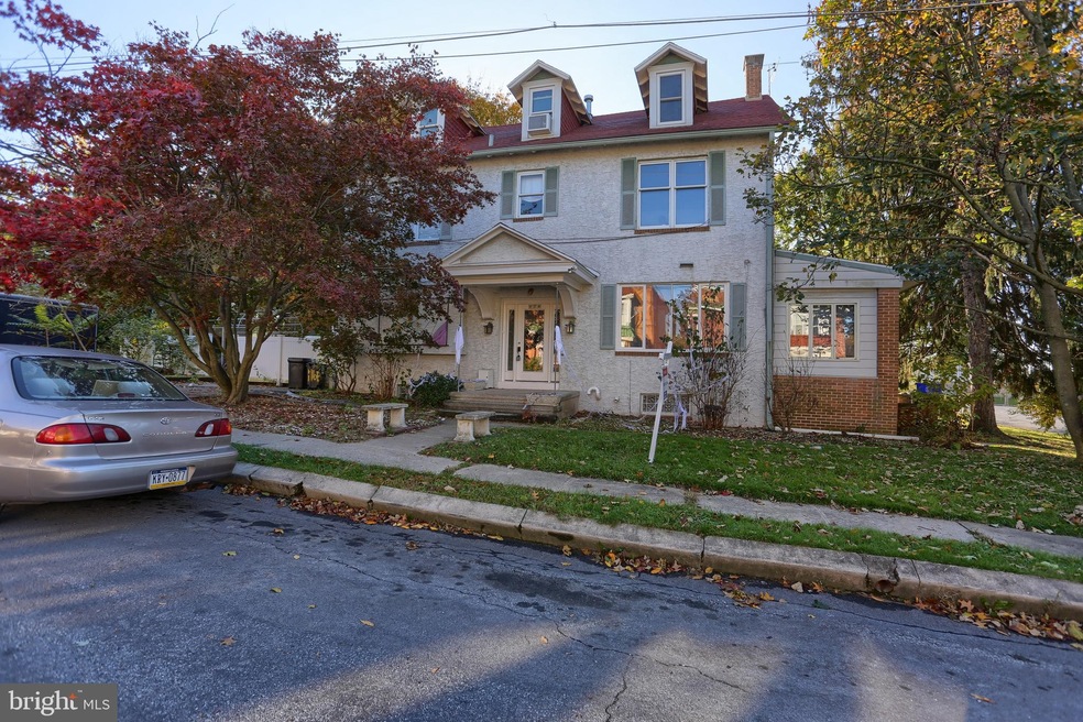 116 Lafayette St, Reading, PA 19605 - photo 1