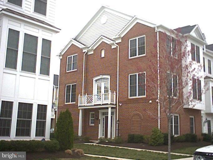 14608 Crossfield Way unit 238A, Woodbridge, VA 22191 - photo 1