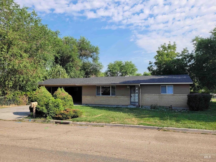 824 E Georgia Ave, Nampa, ID 83686 - photo 1